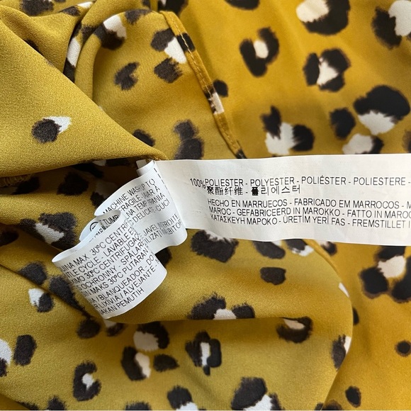 Zara Basic Mustard Yellow & Black Leopard Print Ruffle Blouse Medium Women’s - Picture 10 of 11